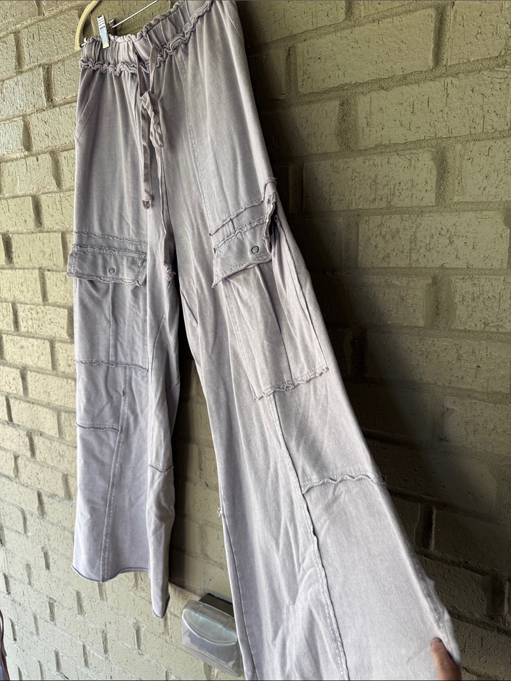 Easel Casual Drawstring Cargo Pants - Light Gray/lavendar size small - Picture 4 of 10
